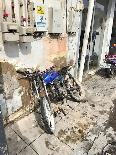 diskler teker: Moped/motorsiklet karkası və ehtiyat hissələri - Rəng: mavi benzin — 1
