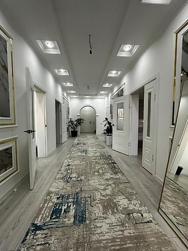 Продажа коттеджей и домов: 🏡 **ПРОДАЁТСЯ ДОМ** 📍 Район: Карагачевая Роща 📝 **Описание:** — 11