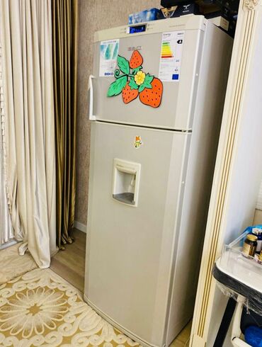 холодильник бу продаю: Холодильник Beko, Б/у, Двухкамерный, 70 * 188 * 55