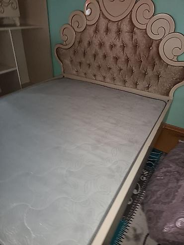 Yataq otağı dəstləri: İkinəfərlik çarpayı, Dolab — 8