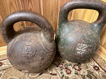 Məhsul: Dəmir giryalar (kettlebell) - Çəki: 32 ve 22 kq - Material