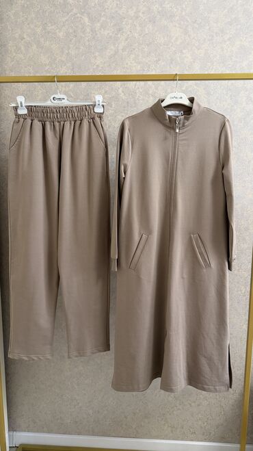 спортивный костюм адидас женский оригинал скидки: 3500 сом . Турция. Двойка. Размеры 44 -46-48 наш. Качество
