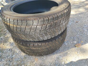 колесо от тачки: - Размер: 235/55 R19 - Индекс нагрузки/скорости: 101T - Посадочный