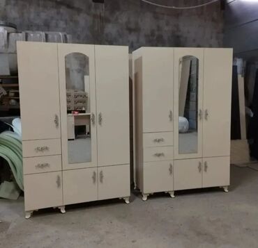 Dolablar: Açılan, 3 qapılı Düz dolab, Qarderob, paltar dolabı -da lalafo.az — 12 Dolablar: Açılan, 3 qapılı Düz dolab, Qarderob, paltar dolabı — 12