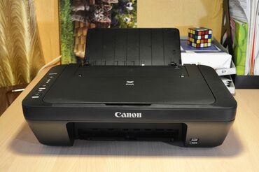 цветной принтер б у: Продается цветной принтер 9000 сом