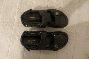 metalik srebrne sandale: Sandals, 38