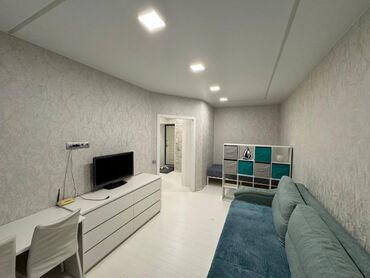 сдам квартиру на длительный срок от хозяина: 1 бөлмө, Менчик ээси, Чогуу жашоосу жок, Толугу менен эмереги бар