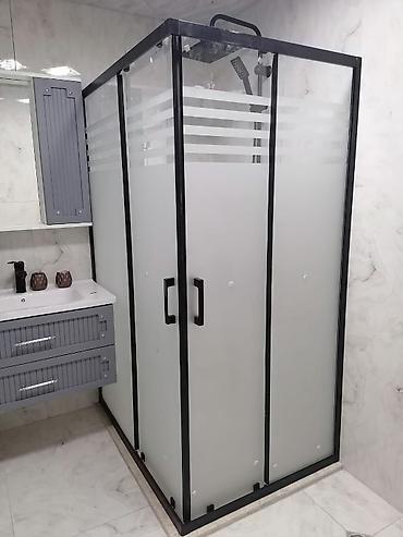Duş kabinaları, arakəsmələr: Yeni Arakəsmə, Künc üçün, Ödənişli çatdırılma — 50