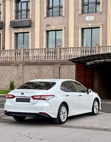 пол выкуп: Toyota Camry: 2018 г., 2.5 л, Гибрид — 2