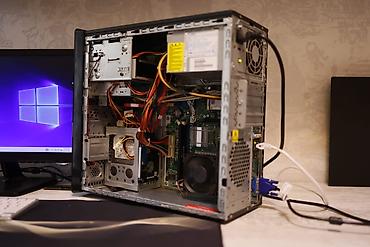 Masaüstü kompüterlər və iş stansiyaları: Yığma kompüter: Prosessor-Intel Dual Core E5800 3.2 GHz LGA 775 — 8
