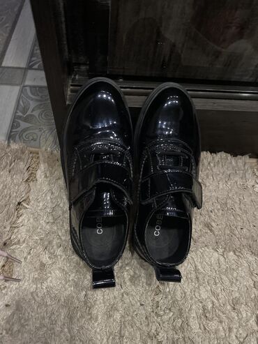 обувь мужская зима: Новый туфли мужской размер 27 
За 1500 только писать