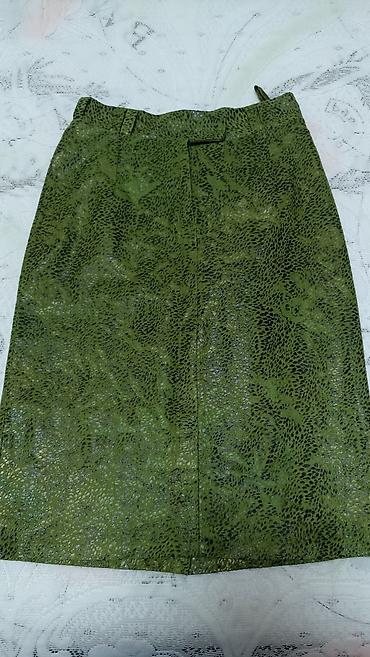 kurta: Dərzi tikişi klassik qələm kəsim yaşıl ətək (M/L) ​Qiymət: 10 AZN — 3