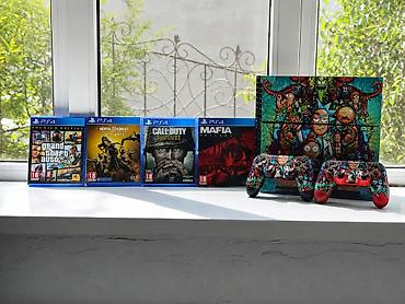 Видеоигры и приставки: Игровая консоль PlayStation 4 с кастомным оформлением в стиле «Rick — 1