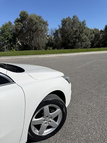 opel vectra b: Peugeot 508: 1.6 l | 2013 il 70000 km Sedan — 5