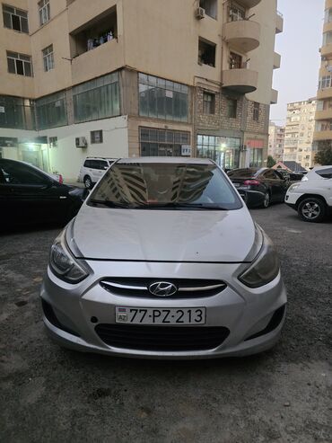 Hyundai: Hyundai Accent: 1.6 l | 2014 il Sedan