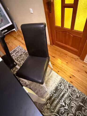 Masa və oturacaq dəstləri: Qonaq otağı üçün, İşlənmiş, Açılan, Dördbucaq masa, 6 stul — 9