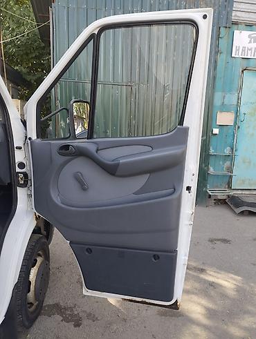 Mercedes-Benz: Mercedes-Benz Спринтер: 2005 г., 2.2 л, Механика, Дизель, Фургон — 2