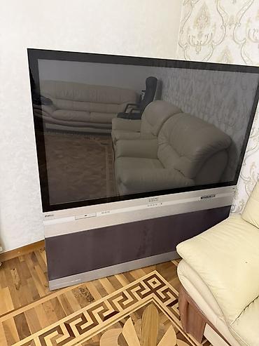 Телевизор проекционный Thomson Scenium - Крупный экран (около