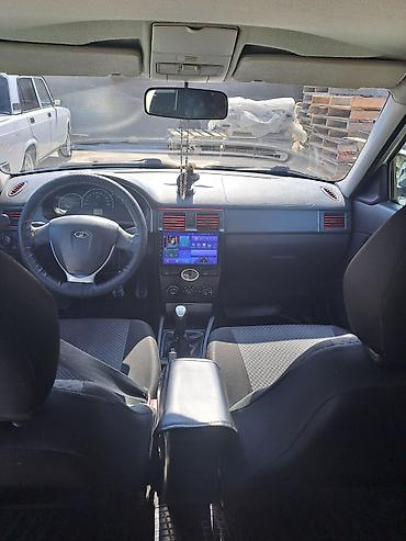 priora farası: VAZ (LADA) Priora: 1.6 l | 2013 il 20000 km Sedan — 3