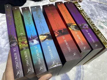 книга о гарри поттере купить: Продаю комплект из 8 книг о Гарри Поттере на английском языке. Книги в