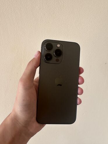 Уюлдук телефондор: IPhone 13 Pro, Колдонулган, 128 ГБ, Space Gray, Заряддоочу түзүлүш, Куту, Каптама, 82 %
