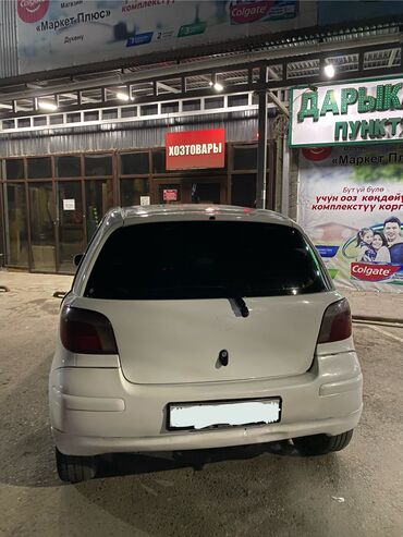 Toyota: Toyota Vitz: 2000 г., 1 л, Автомат, Бензин, Хэтчбэк