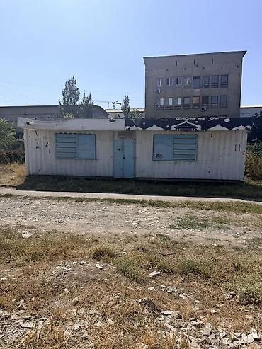 Контейнер переделанный под магазин 
Утепленный