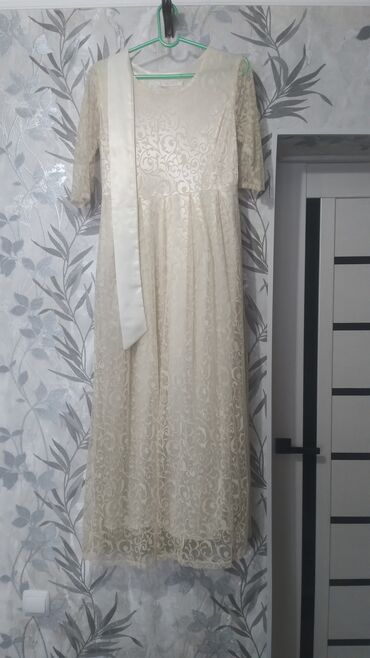 Платья: Вечернее платье, Длинная модель, С рукавами, 2XL (EU 44)