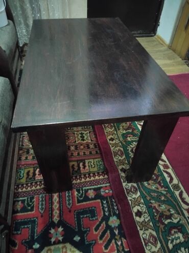 balaca masa: Jurnal masası, İşlənmiş, Açılmayan, Kvadrat masa, Azərbaycan