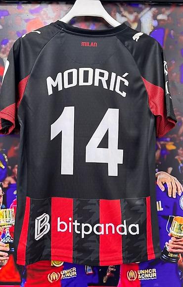 Futbolkalar: Futbolka — 13