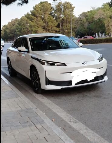 электро мотоцикл: Galmag şərti ilə icarəyə verilir. İlkin ödəniş 4000 azn, aylıg 1000