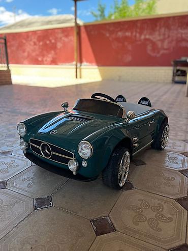 mini mercedes: Endirimm Retro maşın qiymeti 230 mam Tezedi demek.olar 1 ay alinib — 1