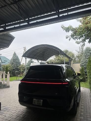 l8: Lixiang L8: 2025 г., 1.5 л, Автомат, Гибрид, Кроссовер — 1