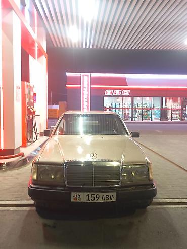 Продажа авто: Mercedes-Benz W124: 1988 г., 2.3 л, Механика, Бензин, Седан — 5