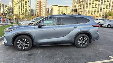 highlander 2: Toyota Highlander: 2020 г., 2.5 л, Вариатор, Гибрид, Кроссовер — 2