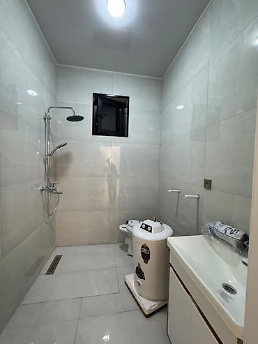 Продажа коттеджей и домов: 🏡 Продается новый современный дом! ✨ 4-комнатный дом 📐 Участок — 3,6 — 9