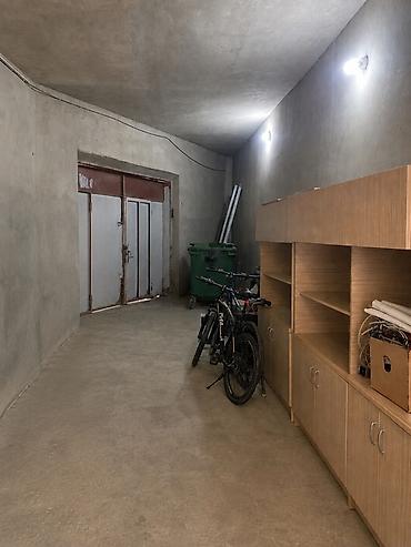asan əmlak: Anbar/ustaxana üçün sahə - Qapalı, uzunsov planlı yer; beton döşəmə — 3