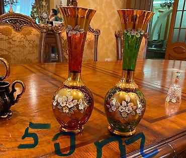 şirniyat qabları: Bohemiya üslubunda bəzəkli şirniyyat qabları və vazalar dəsti - — 8