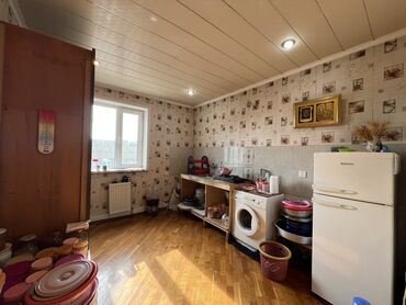 Həyət evləri və villaların satışı: 7 otaqlı, 220 kv. m, Orta təmir — 10