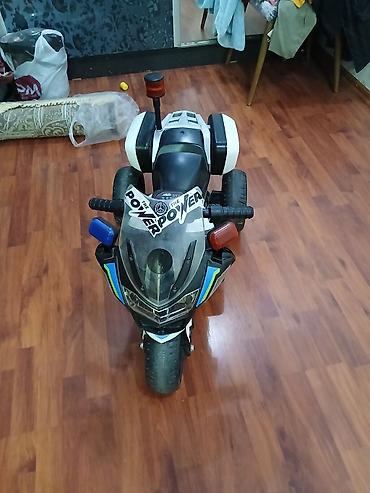 elektrikli maşınlar: Uşaq üçün elektrikli üçtəkərli motosiklet - Model: Polis üslublu — 3