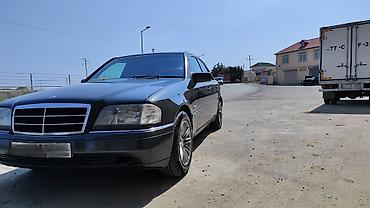 spoiler satisi: Mercedes-Benz C 200: 2 l | 1995 il Sedan — 3