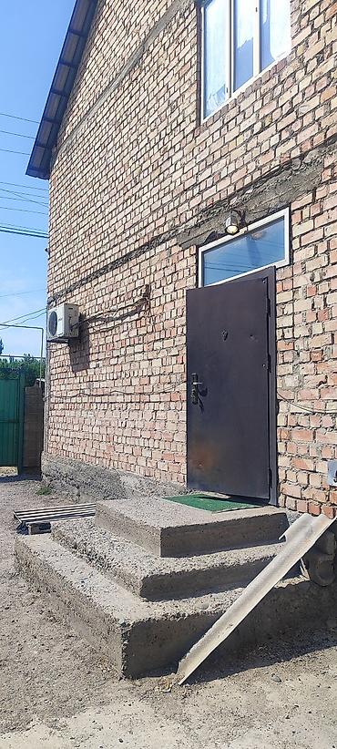 тунгу: Продается двухэтажный кирпичный дом с участком 6 соток, со своим — 8