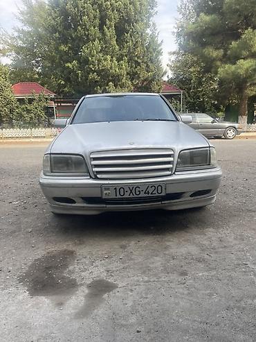 Mercedes-Benz C-Class sedan satılır. Klassik dizayna malik, gümüşü lalafo.az -da Mercedes-Benz C-Class sedan satılır. Klassik dizayna malik, gümüşü