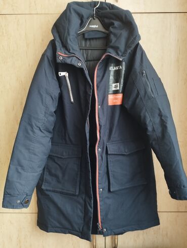 Пуховики и зимние куртки: Куртка размер 48-50, тёплая 700с. распродажа, торг