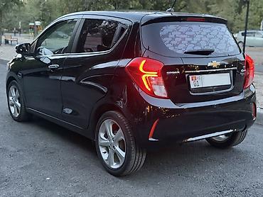 spark 2018: Chevrolet Spark: 2017 г., 1 л, Бензин, Хэтчбэк — 3