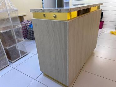 Aksesuarlar üçün vitrinlər: İşlənmiş, Ünvandan götürmə — 13