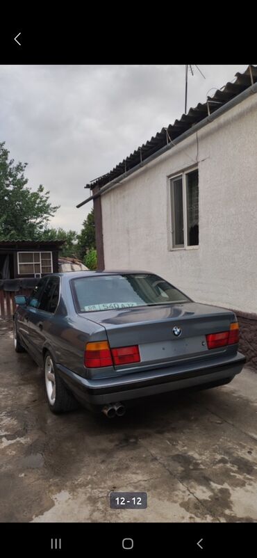 BMW 5 series: 1989 г., 3 л, Механика, Бензин, Седан