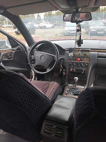Mercedes-Benz: Mercedes-Benz : 2.5 l | 1996 il — 6