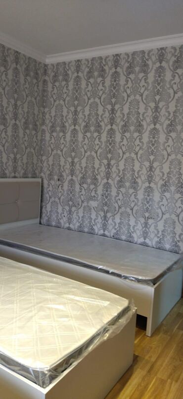 Dolablar: Açılan, 3 qapılı Düz dolab, Şifonyer — 8