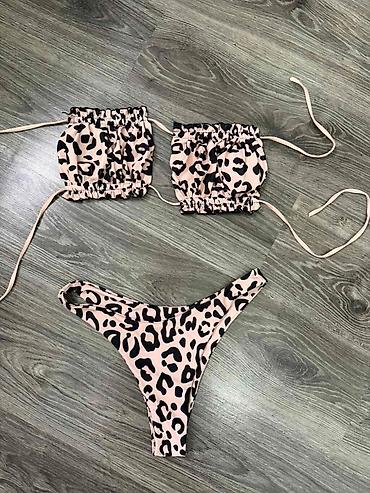 pull and bear belgrade: Prelep nov kupaći kostim, L veličine — 1